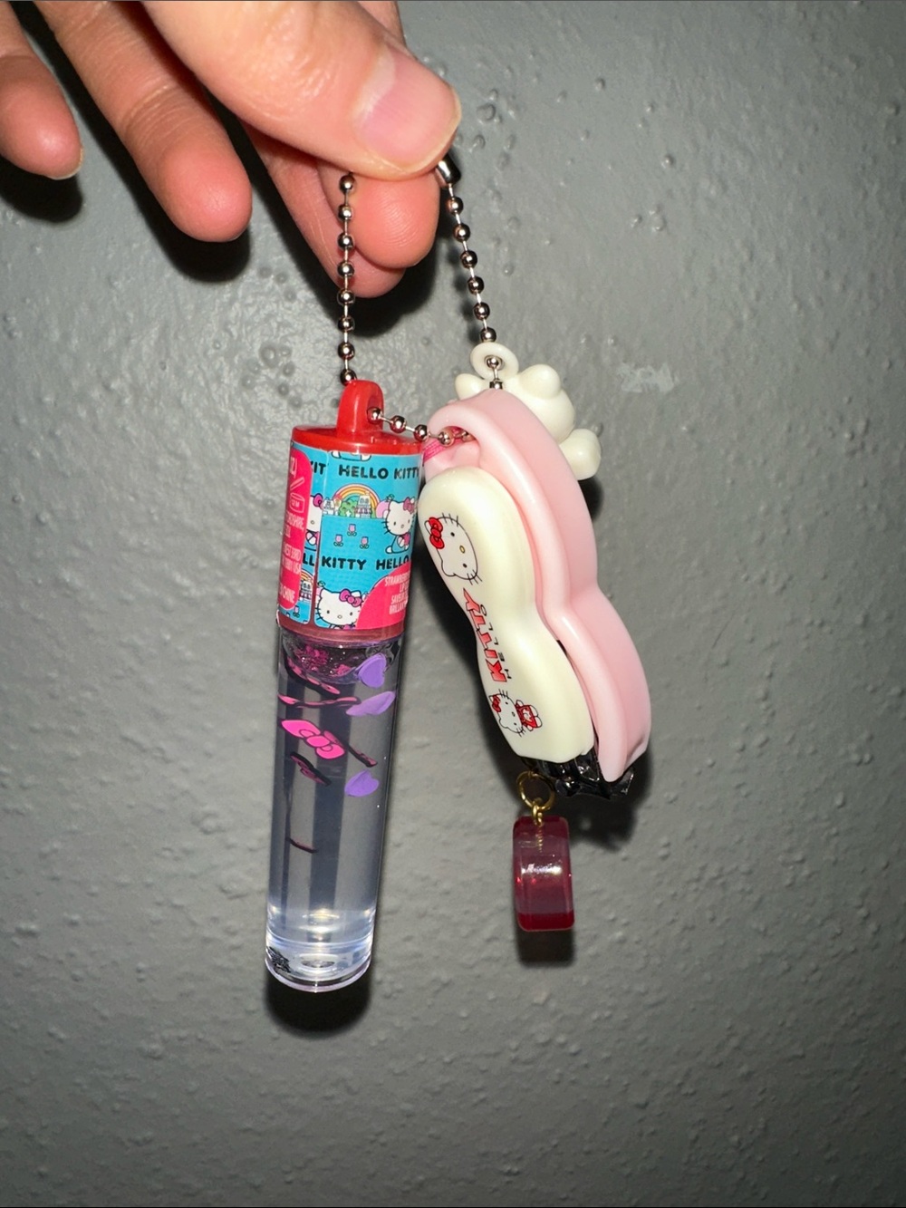 Hello Kitty Pink and White fingernails clippers and Keychain